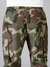 Charger l&#39;image dans la galerie, Love God. Store Men Pants Men Random Camo Print Letter Patched Flap Pocket Pants price
