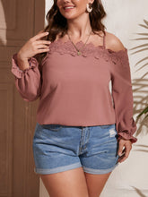 Charger l&#39;image dans la galerie, Love God. Store Plus Size Blouses Plus Guipure Lace Cold Shoulder Flounce Sleeve Blouse price
