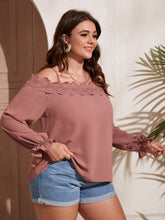 Charger l&#39;image dans la galerie, Love God. Store Plus Size Blouses Plus Guipure Lace Cold Shoulder Flounce Sleeve Blouse price
