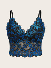 Charger l&#39;image dans la galerie, Love God. Store Plus Size Bras &amp; Bralettes Royal Blue / 0XL Plus Scallop Trim Lace Bralette price
