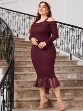 Charger l&#39;image dans la galerie, Love God. Store Plus Size Dresses Plus Cold Shoulder Lace Hem Bodycon Dress Without Belt price
