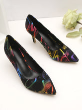 Charger l&#39;image dans la galerie, Love God. Store Women Pumps Suede Graphic Point Toe Court Pumps price
