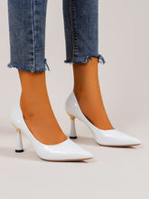 Charger l&#39;image dans la galerie, Love God. Store Women Pumps White / EUR35 Textured Point Toe Court Pumps price
