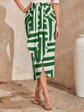 Charger l&#39;image dans la galerie, Love God. Store Women Skirts Green / S Striped Knot Front Skirt price
