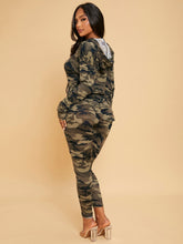 Lade das Bild in den Galerie-Viewer, Love God. Store Women Two-piece Outfits SXY Camo Print Hoodie Leggings Set price
